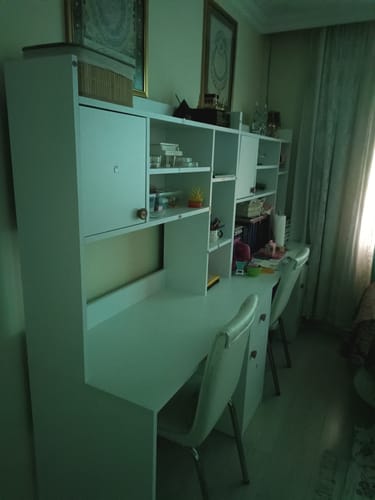 Customer photo review of Rani HA128 Kitaplıklı Raflı 2 Kapaklı 1 Çekmeceli Çalışma Ofis Bilgisayar Masası Beyaz