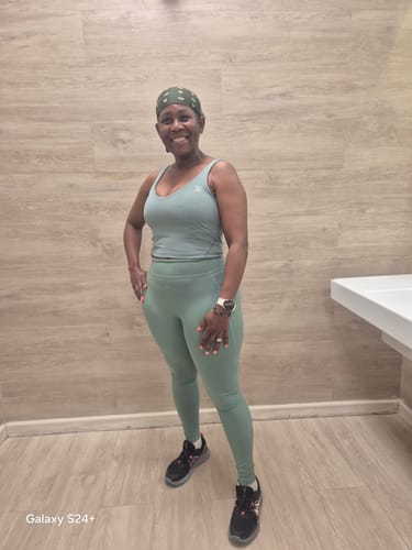 Customer photo review of High Waist Pocket Leggings