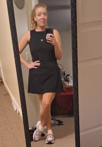 Sasha S. review of Women's Signature Tank image 1 out of 1