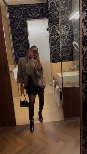 Customer photo review of Oversized Cardigan "CozyGlam"