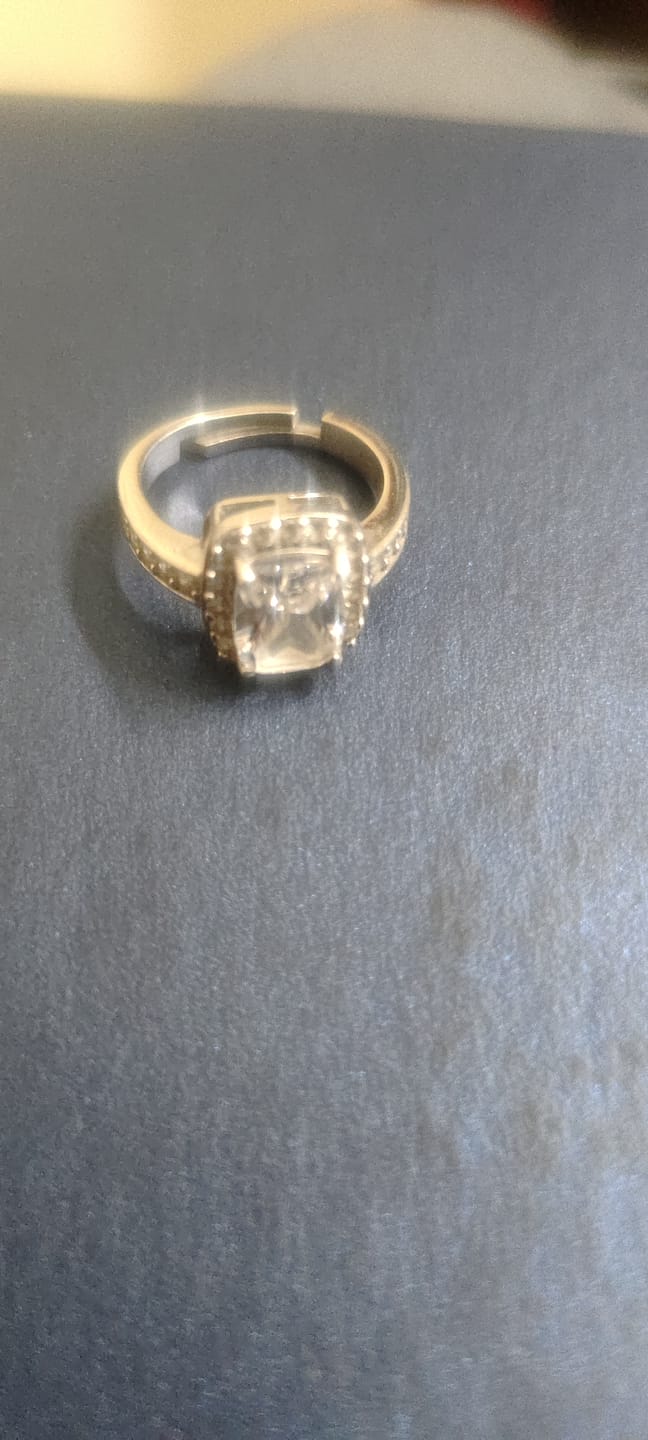 Customer photo review of Silver Classic Solitaire Ring