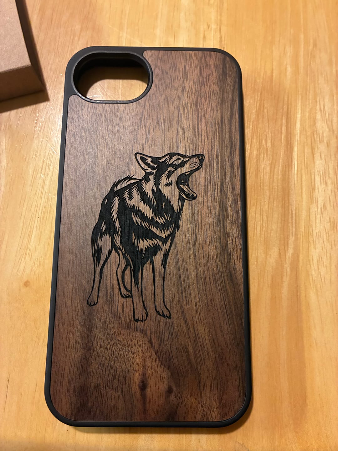 Customer photo review of Mobilskal din Hund | Valnöt