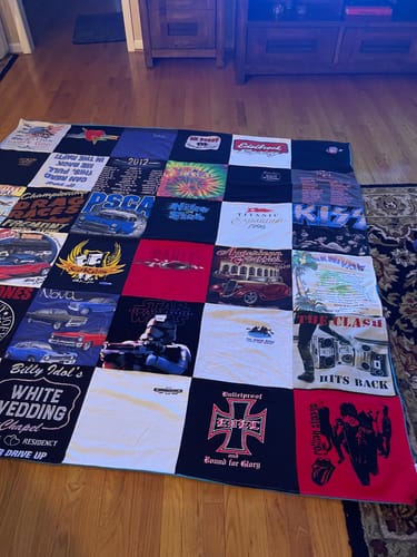 Customer photo review of Project Repat T-Shirt Quilt