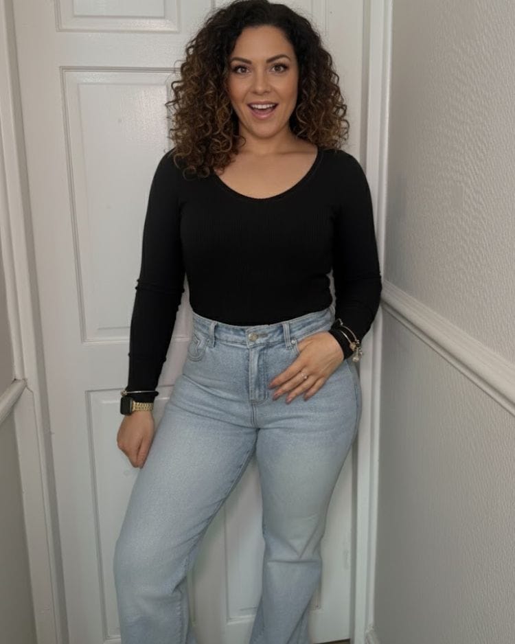 Customer photo review of Curve-Hugging Relax – High-Waist – Sky Blue