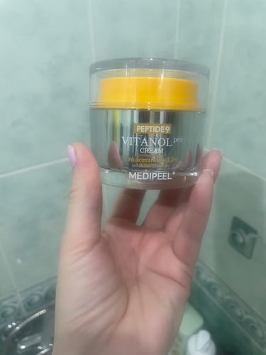 Customer photo review of Liftinga krēms ar peptīdiem un 12% niacinamīdu vienmērīgam ādas tonim MEDI-PEEL Peptide 9 Vitanol PRO Cream