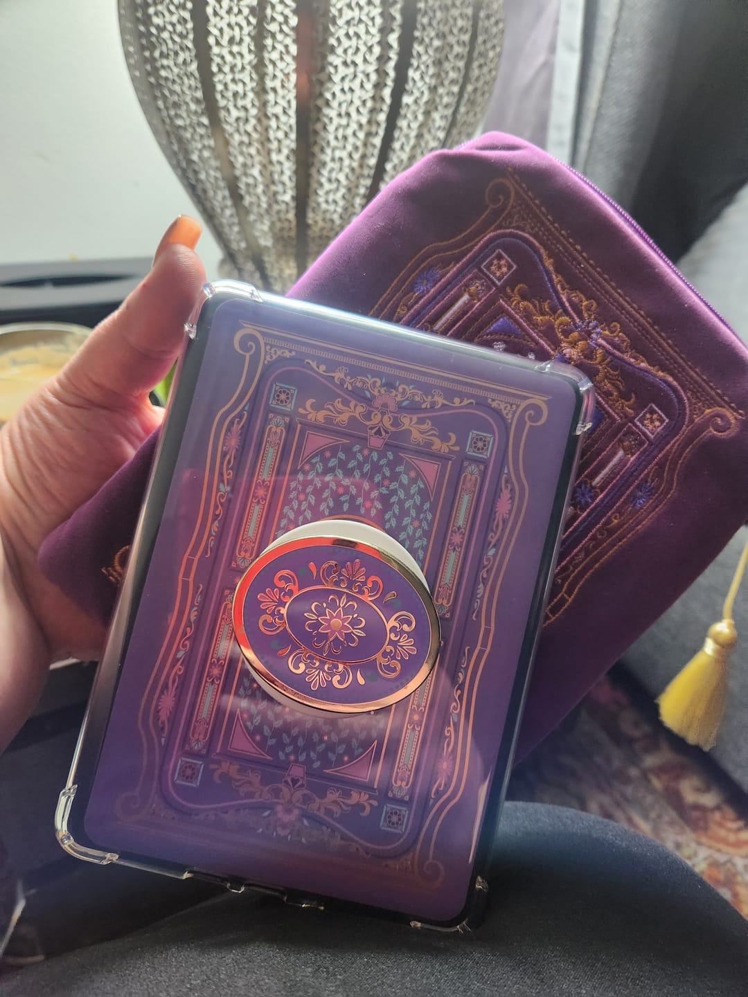 Customer photo review of Literati Kindle Sticker Insert - Purple