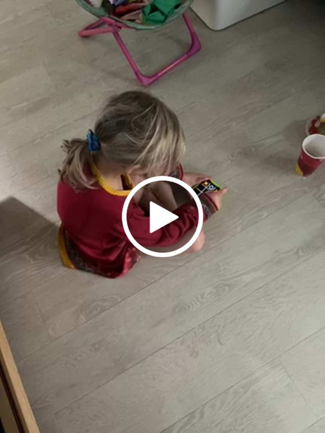 Customer video review of GiiKER Tic-Tac-Toe Bolt