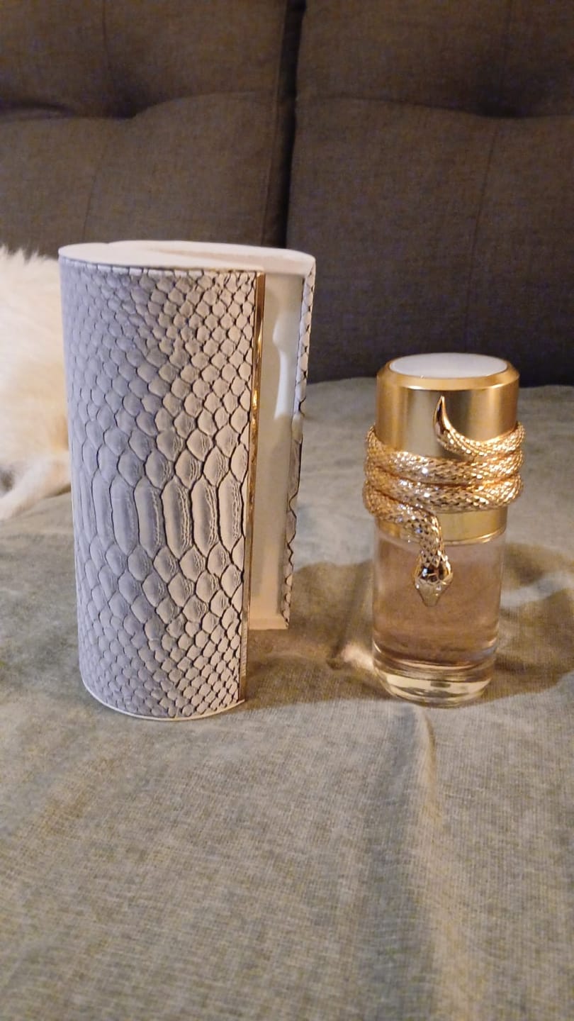 Customer photo review of PERFUME MUSAMAM WHITE INTENSE LATTAFA  - 100ML
