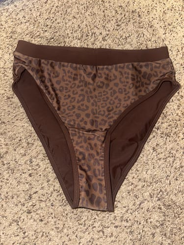 Customer photo review of MOLLY Jaguar Full Coverage High Rise Bikini Bottom