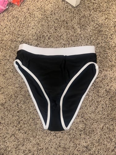 Customer photo review of MOLLY Black & White Full Coverage High Rise Bikini Bottom