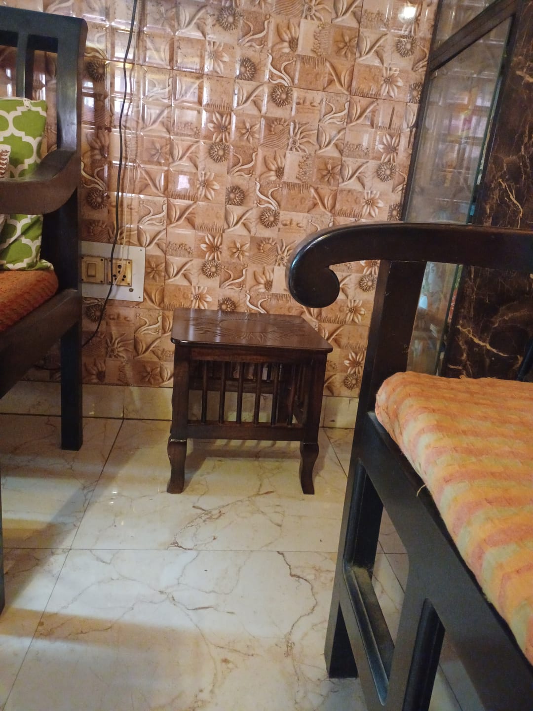 Customer photo review of Mango Wood Walnut Finish Handmade Carving Classic Side Table for Living Room
