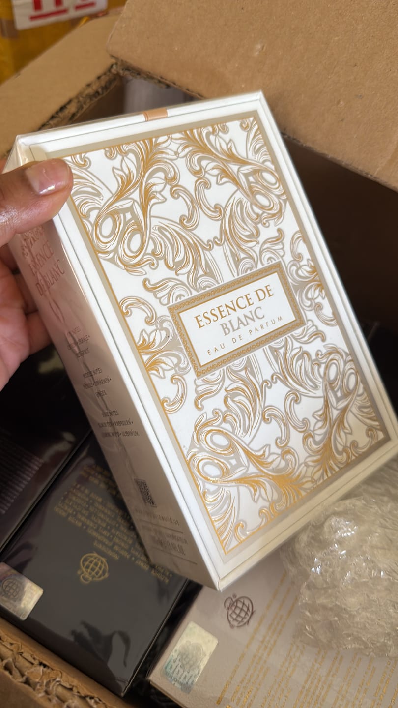 Customer photo review of Essence De Blanc EDP 100ml
