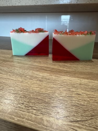 Denise review of Melt & Pour Goat's Milk Soap Base image 1 out of 1