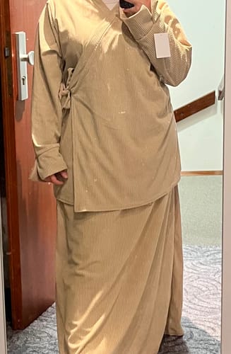 Customer photo review of Cord Zweiteiler Dunya