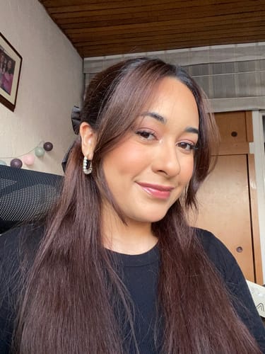 Customer photo review of LÁPIZ DELINEADOR COLOR PENCIL