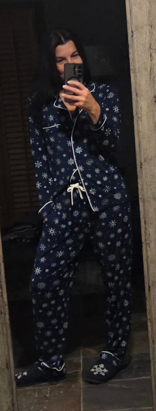 Customer photo review of Snowflake Bamboo Women's Pajama Set