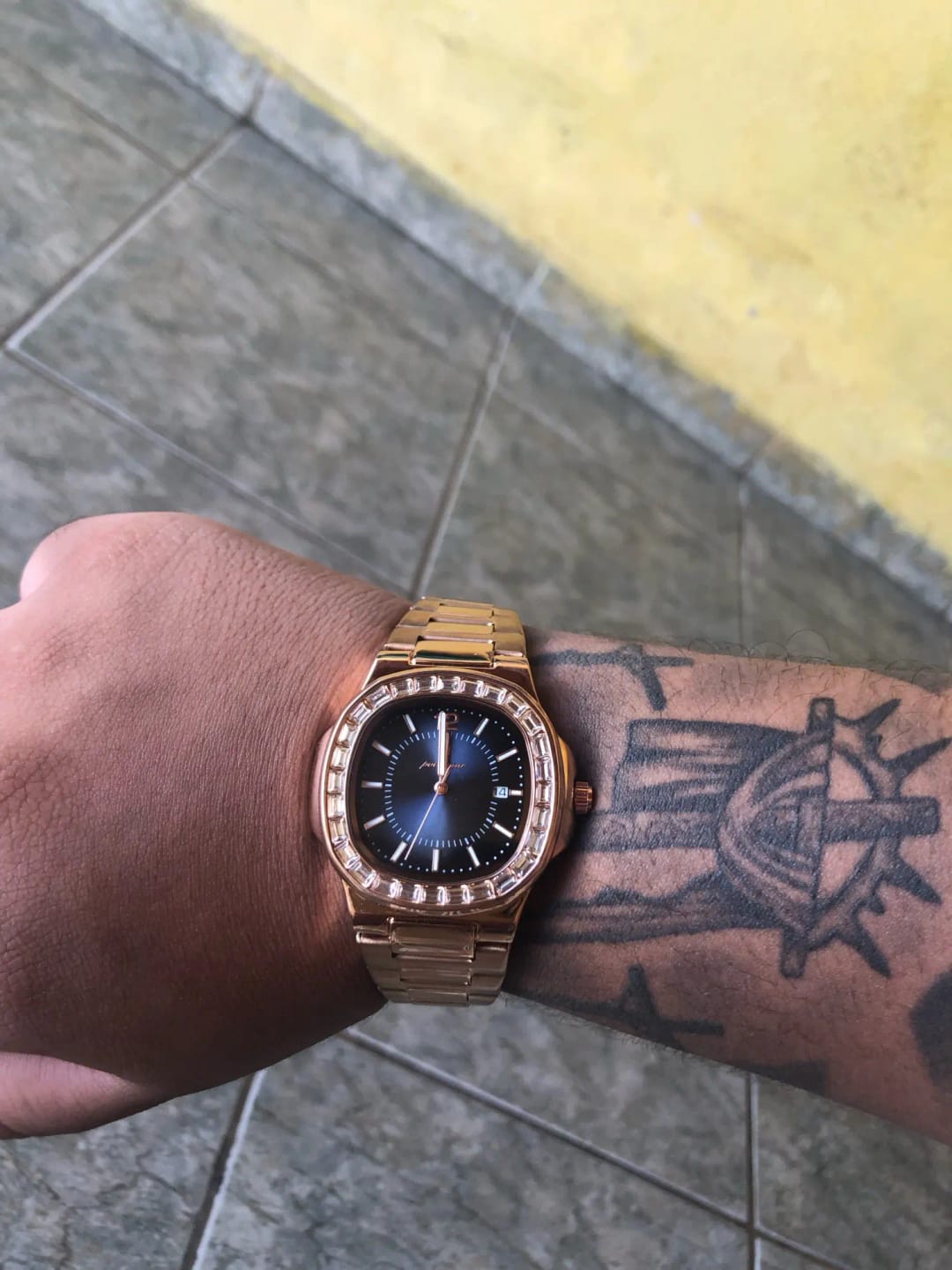Customer photo review of Lustrous 613
