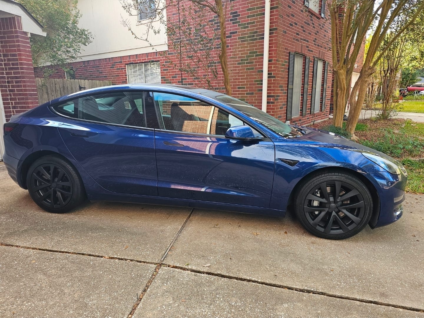 Customer photo review of TESPLUS 18'' Arachnid Style Wheel Cover for Model 3