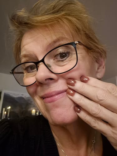 Customer photo review of Chocolate Brown Dipping Powder