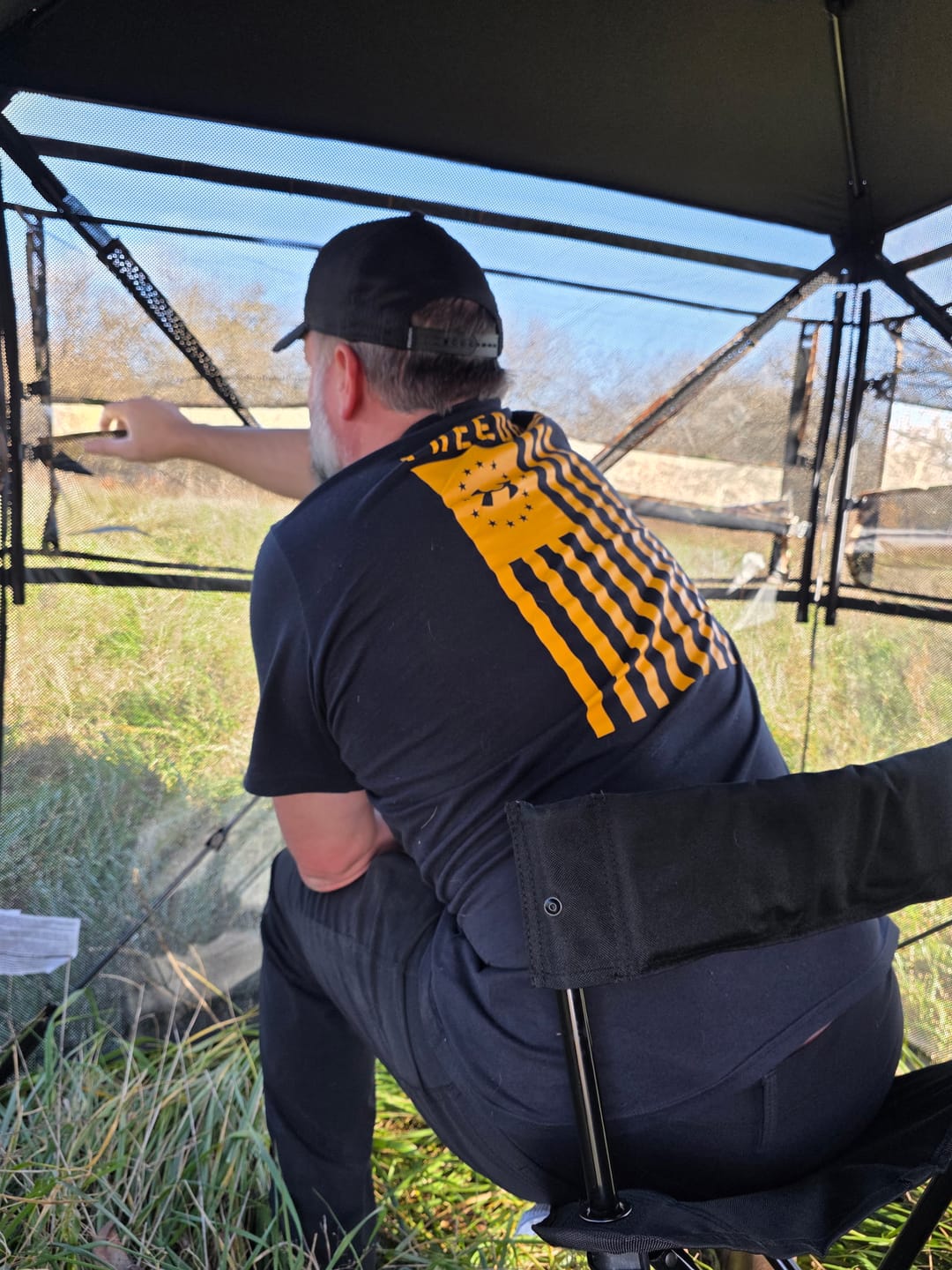 Customer photo review of Vis Series See Through Hunting Blind, Pop Up Ground Deer Blind