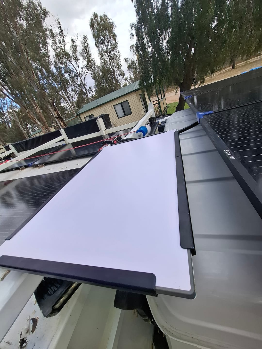 Customer photo review of Starlink Gen 3 Magnetic Roof Mount