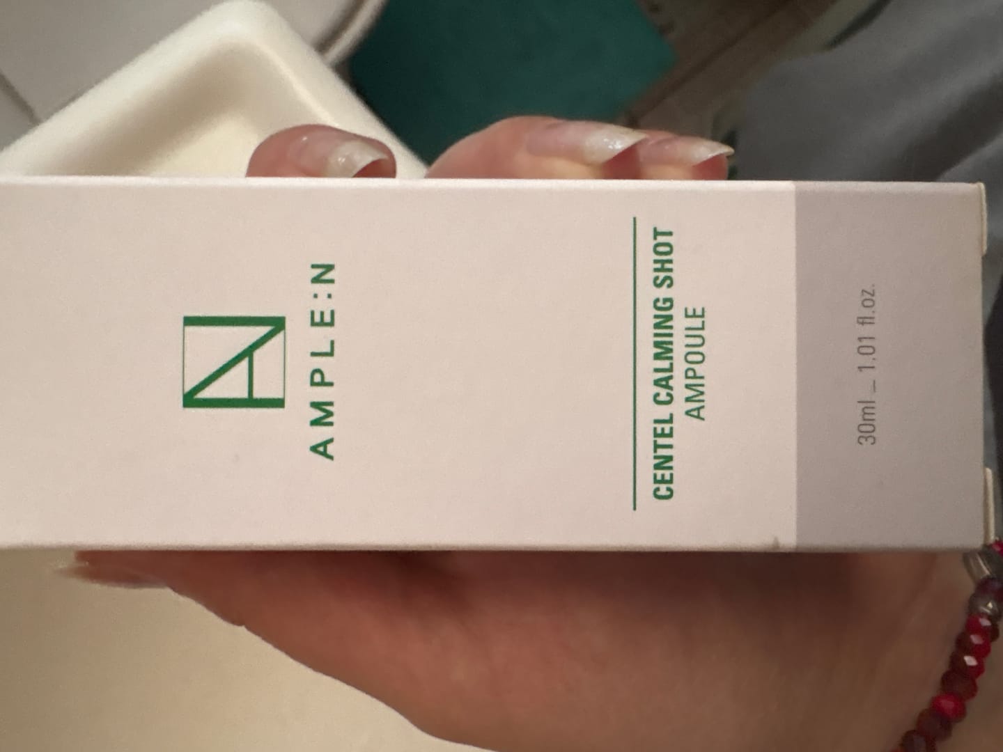 Customer photo review of Sérum Reafirmante Multi-Beneficios Centella Asiática 30ml -AMPLEN (unboxed)