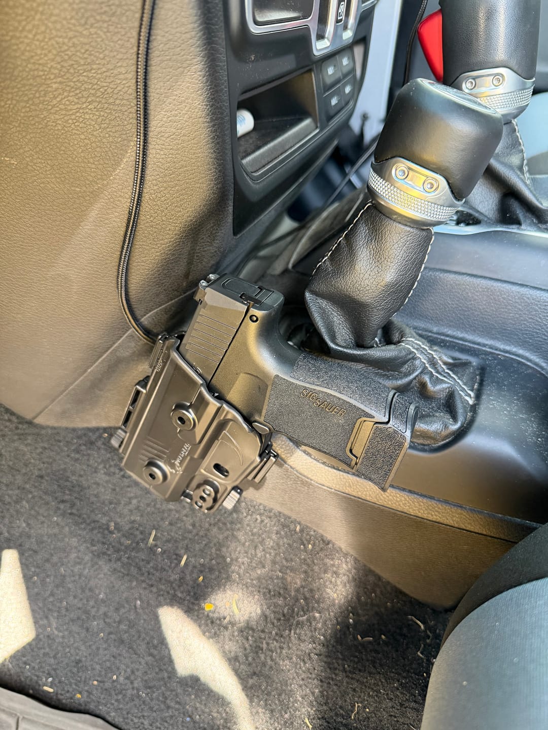 Customer photo review of UNIVERSAL ACCESSORY MOUNT FOR 2018+ JEEP WRANGLER JL &  GLADIATOR - CMM OFFROAD