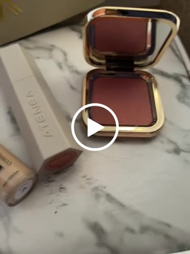 Customer video review of BRONZER CREMOSO EN BARRA COLLECTION