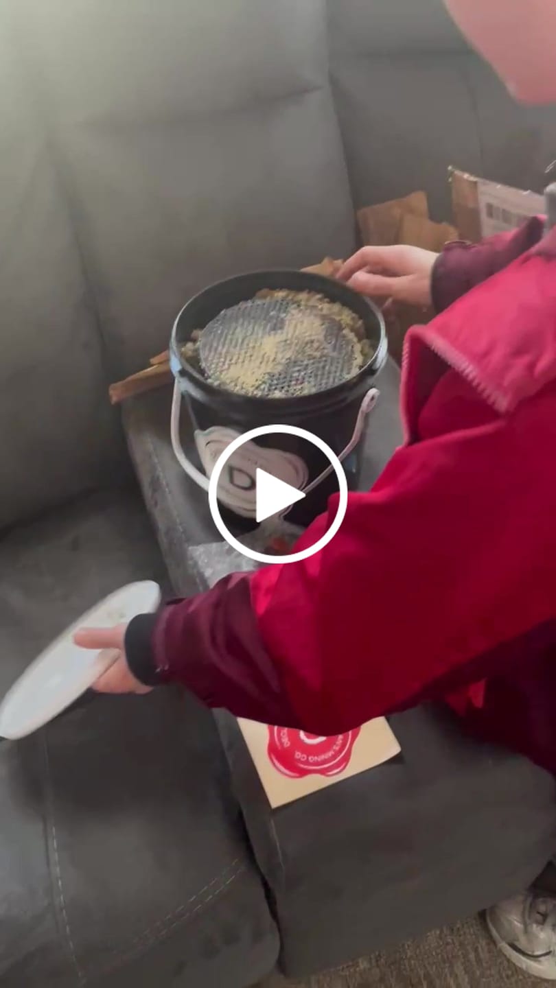 Customer video review of Declan’s Mix Bucket