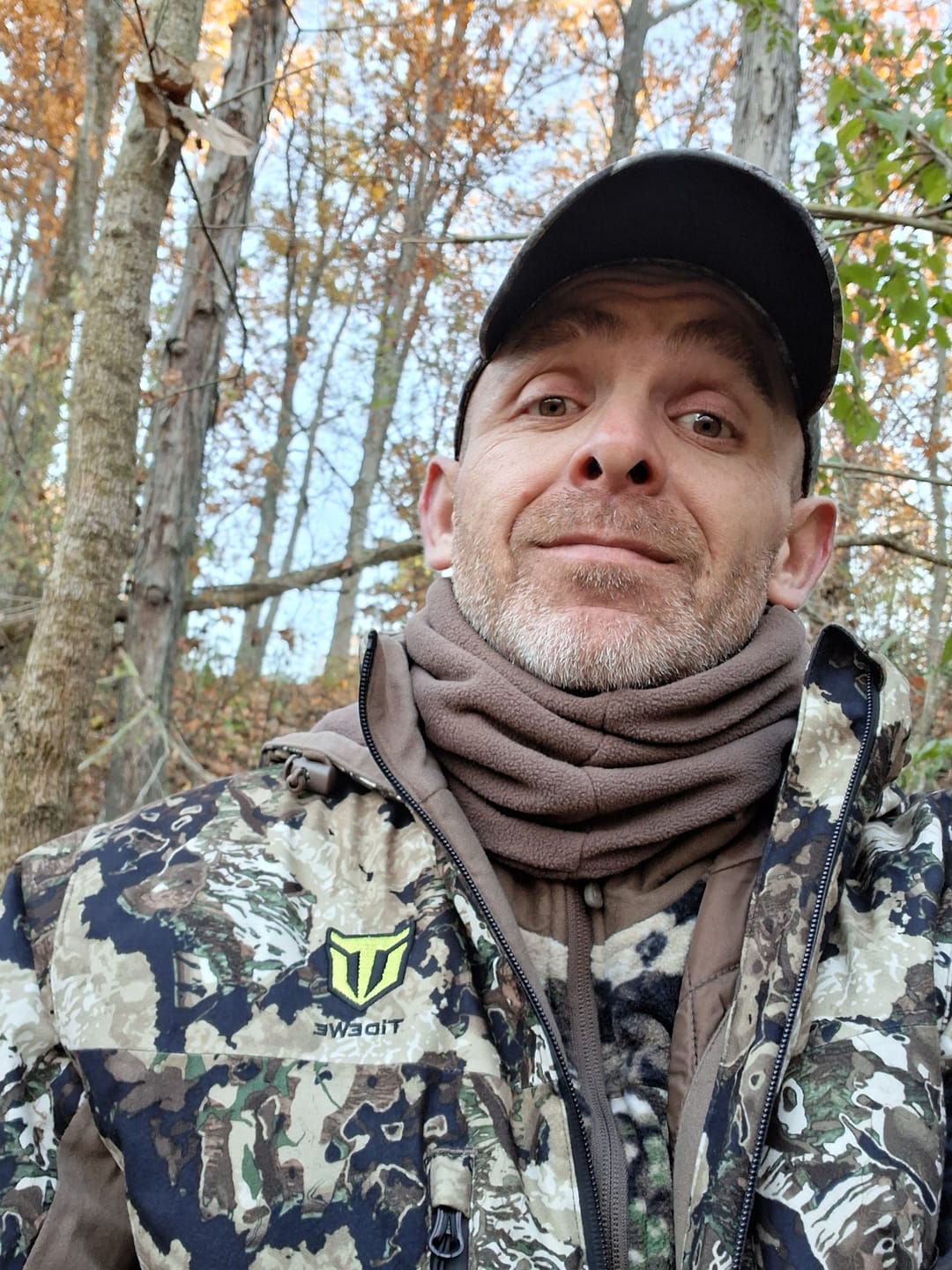 Customer photo review of Altus Whitetail Ultra Silent Hunting Suit Men's Water Resistant Hunting Clothes