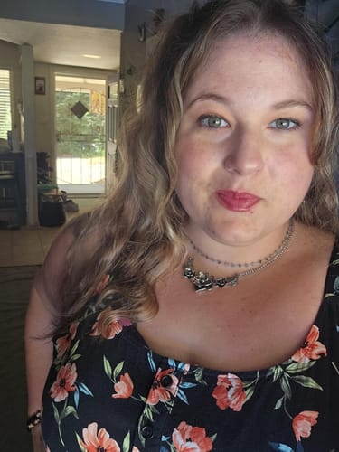 Customer photo review of Orvella™ Color Changing Foundation Stick