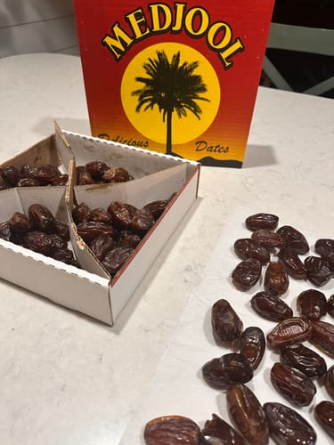 Customer photo review of Soft Rutab Medjool Dates