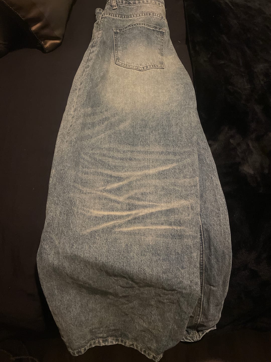 Customer photo review of Aelfric Eden Baggy Barrel Washed Jeans