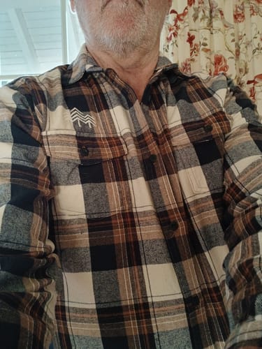 Customer photo review of HOLZBRÜDER® - Unisex Flanellhemd mit Stick