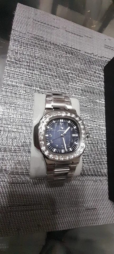 Customer photo review of Lustrous 613