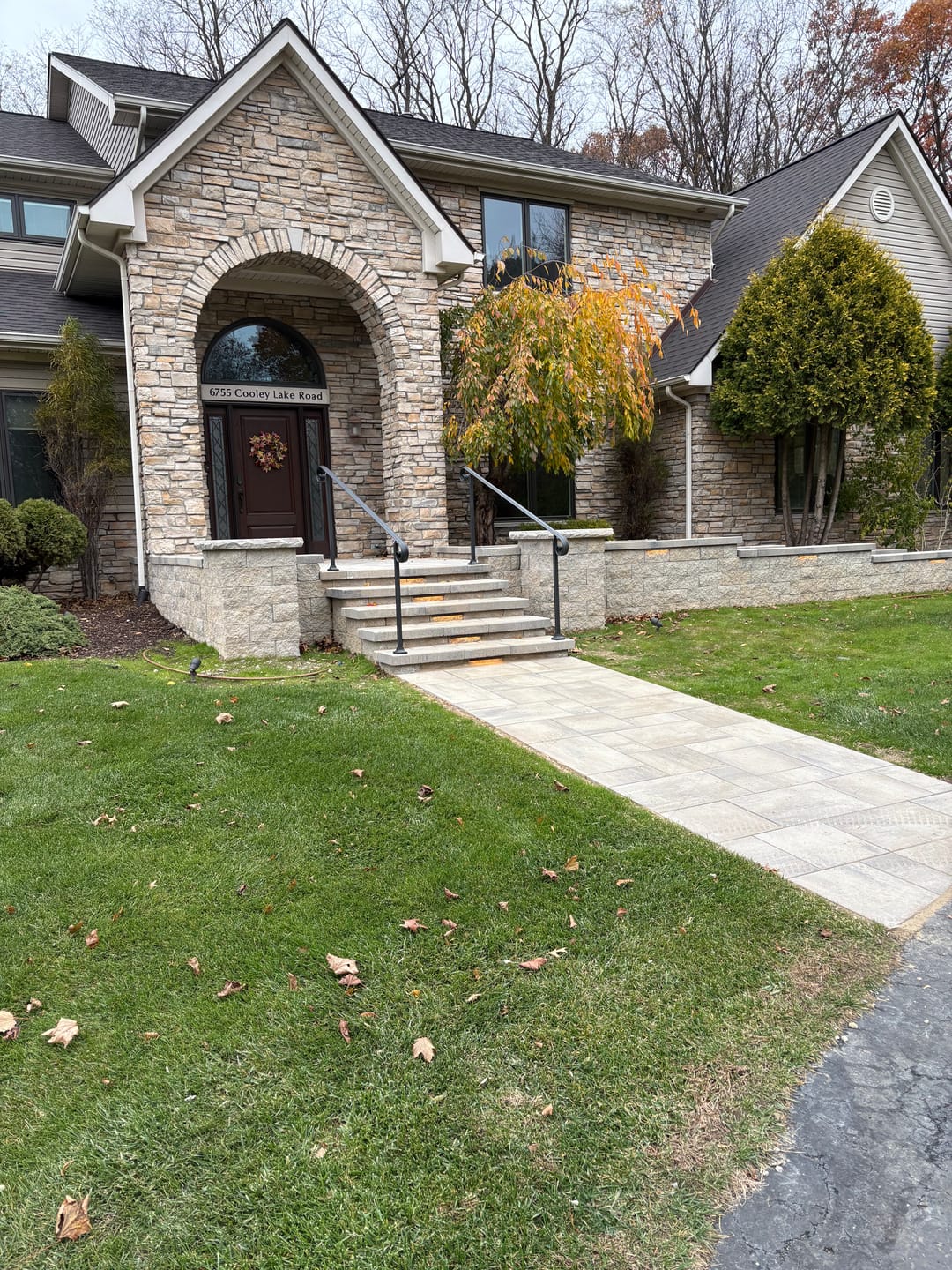 Customer photo review of Custom Adjustable Metal Handrail with Scroll Ends – Decorative Stair Railing for Porch or Entryway