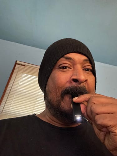 Customer photo review of 1 Gram THCA Blend Vape Pen | Wedding Cake - Indica