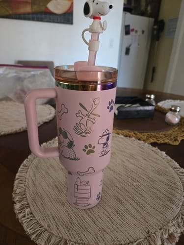 Cliente da Zazzi mostrando o produto