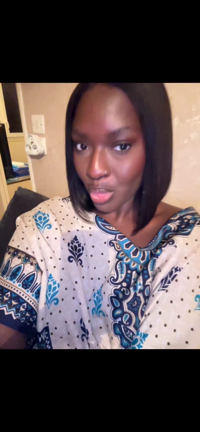Customer photo review of Piercing au nez Anne