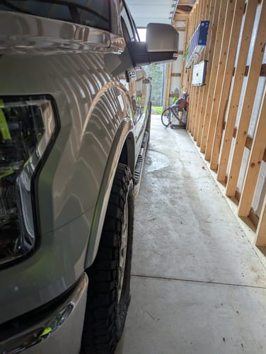 Customer photo review of 6x135 1.5" Wheel Spacers For 2015-2025 Ford F150  Expedition Lincoln Navigator