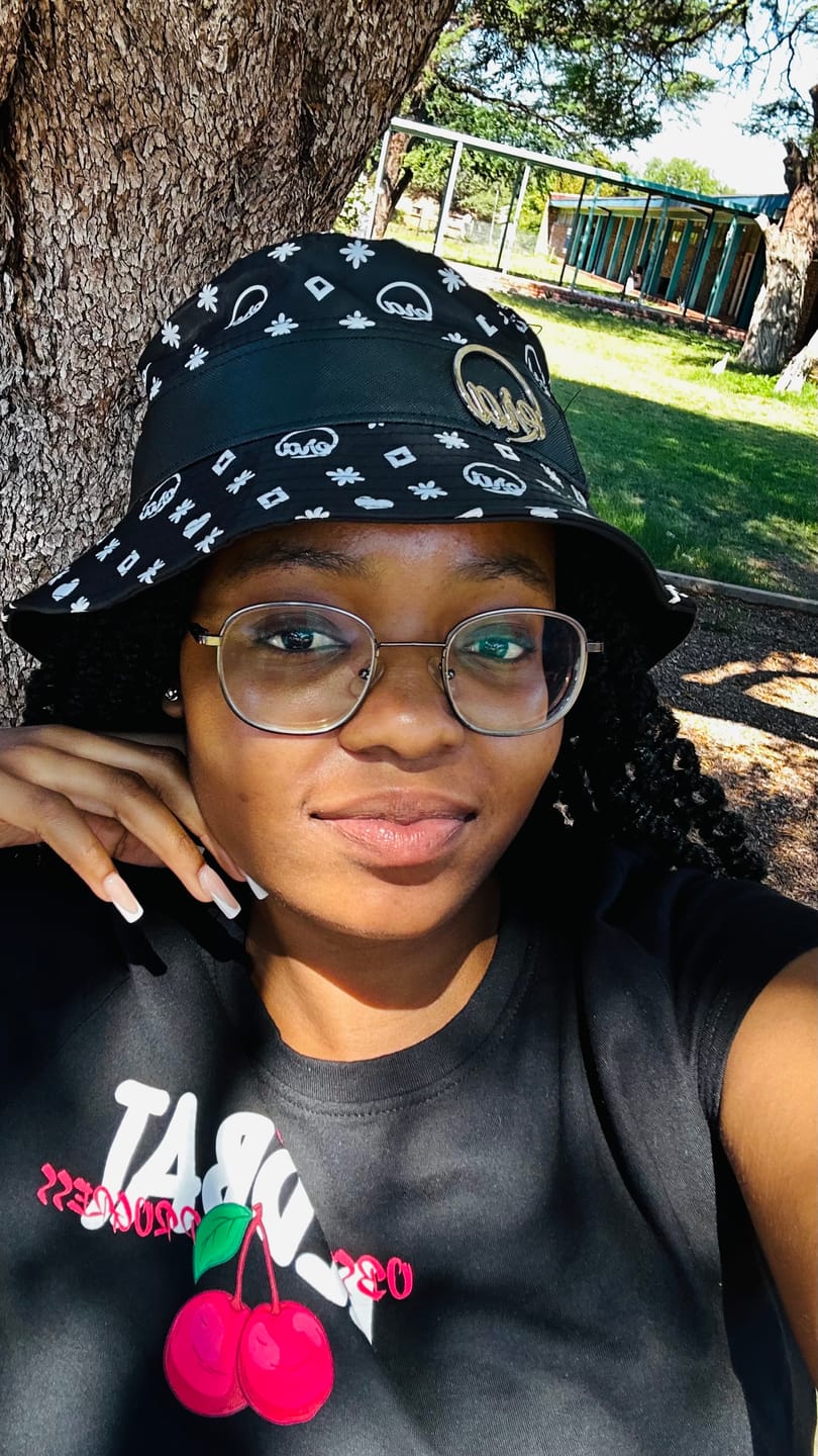 Customer photo review of Billy Bucket Hat