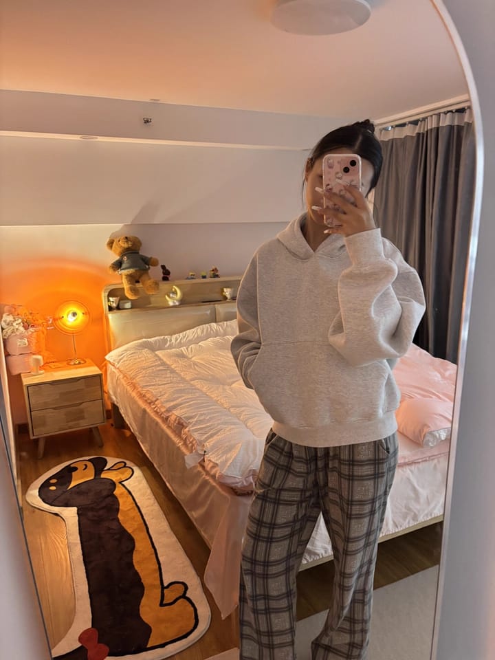 Customer photo review of Aelfric Eden Solid Pullover V302 Boxy Hoodie