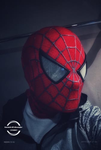 Customer photo review of [NEW] Spidey Gear™ - Tobey Maguire Mask