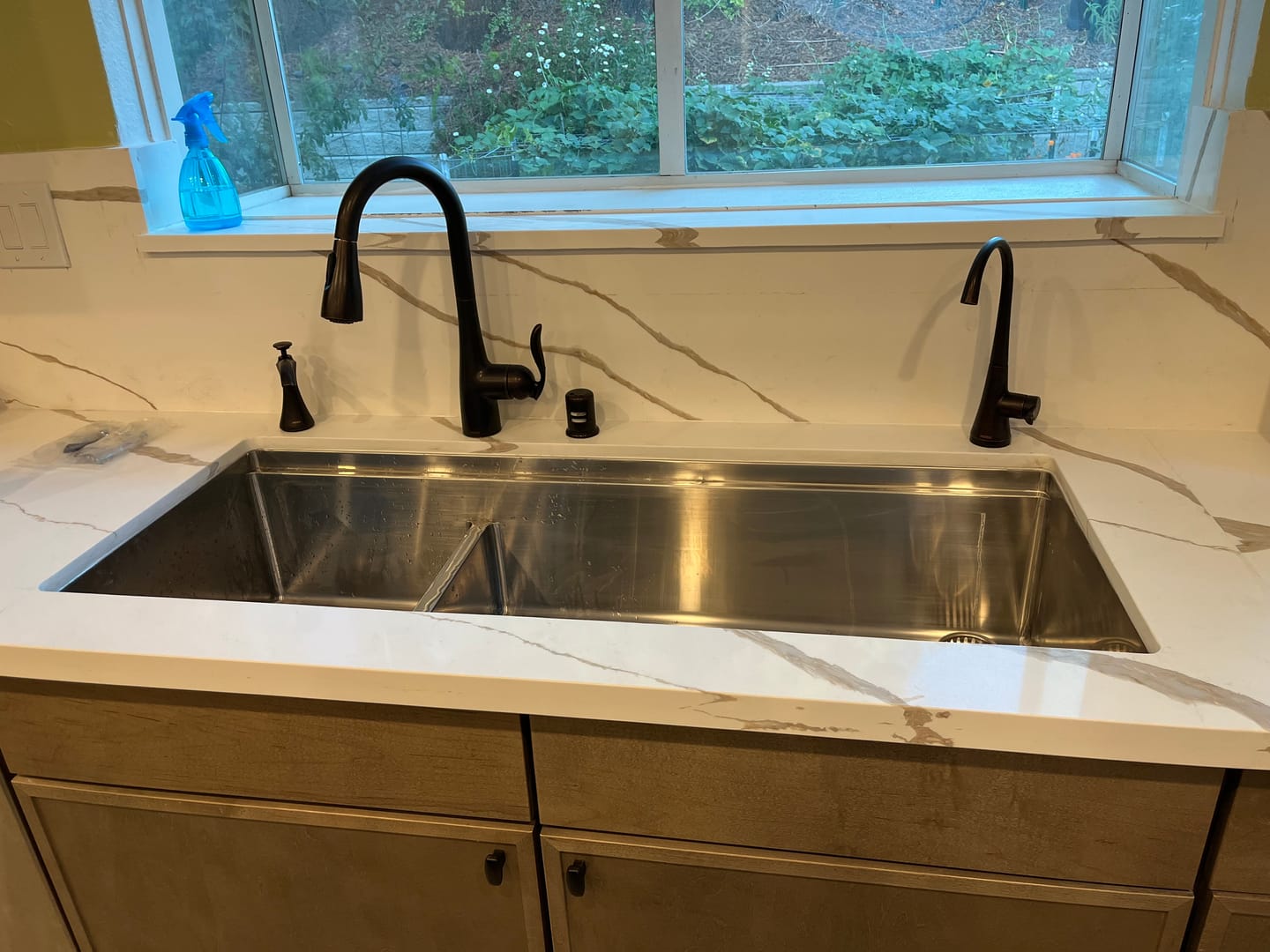 Customer photo review of 46" Undermount Workstation Sink – 16 Gauge Stainless Steel Double Bowl – Reversible – Seamless Drain (5LD46c)