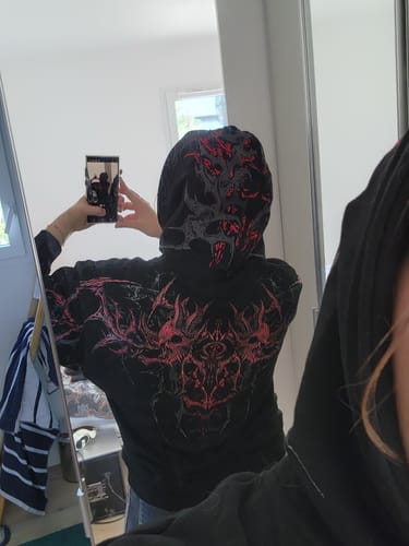 Customer photo review of Nightreign Oversized pullover hoodie [NIGHTMARE]