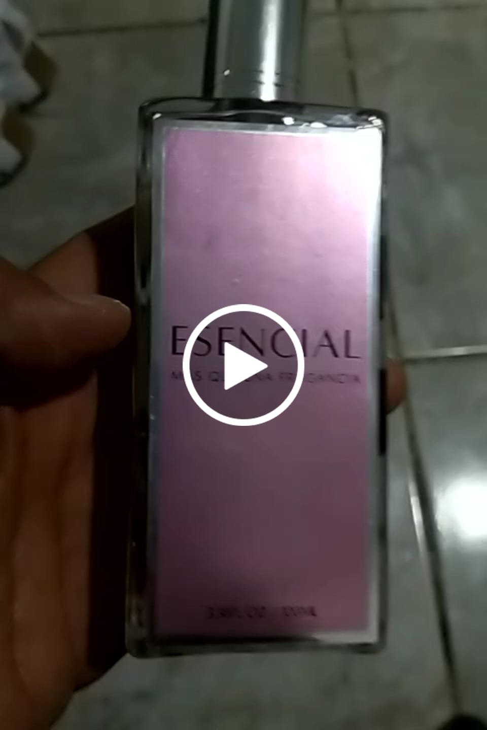 Customer video review of M503 Inspirado en: Valentino Donna Born In Roma - Valentino