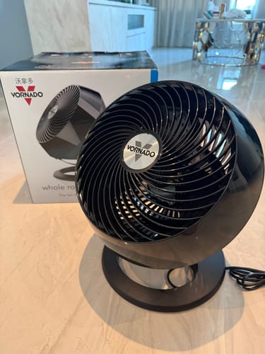 Customer photo review of ^- Voted Best Fan In The World -^    Vornado 660B (Black) 4-Speed Large Circulator