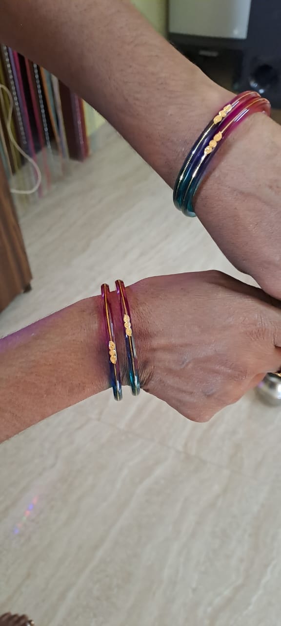 Customer photo review of A Colorful Set for Every Occasion!" - 916 22k Hallmark (Multicolour)