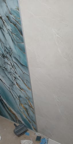 Customer photo review of Plaque PVC Imitation Marbre Bleuté Oslo – Imperméable et facile à poser