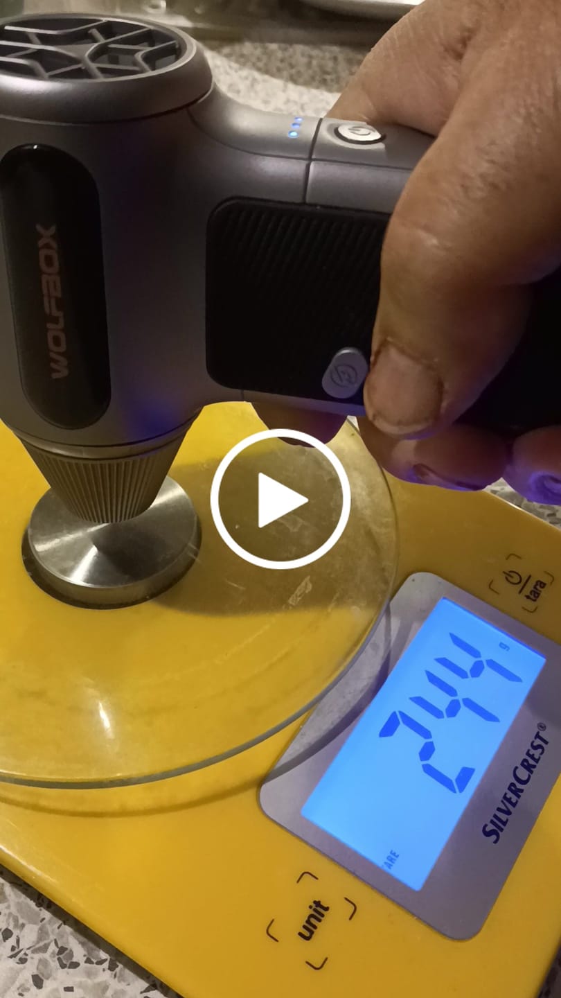 Customer video review of WOLFBOX MF200 Compressed Air Duster with Swappable Battery Cartridge